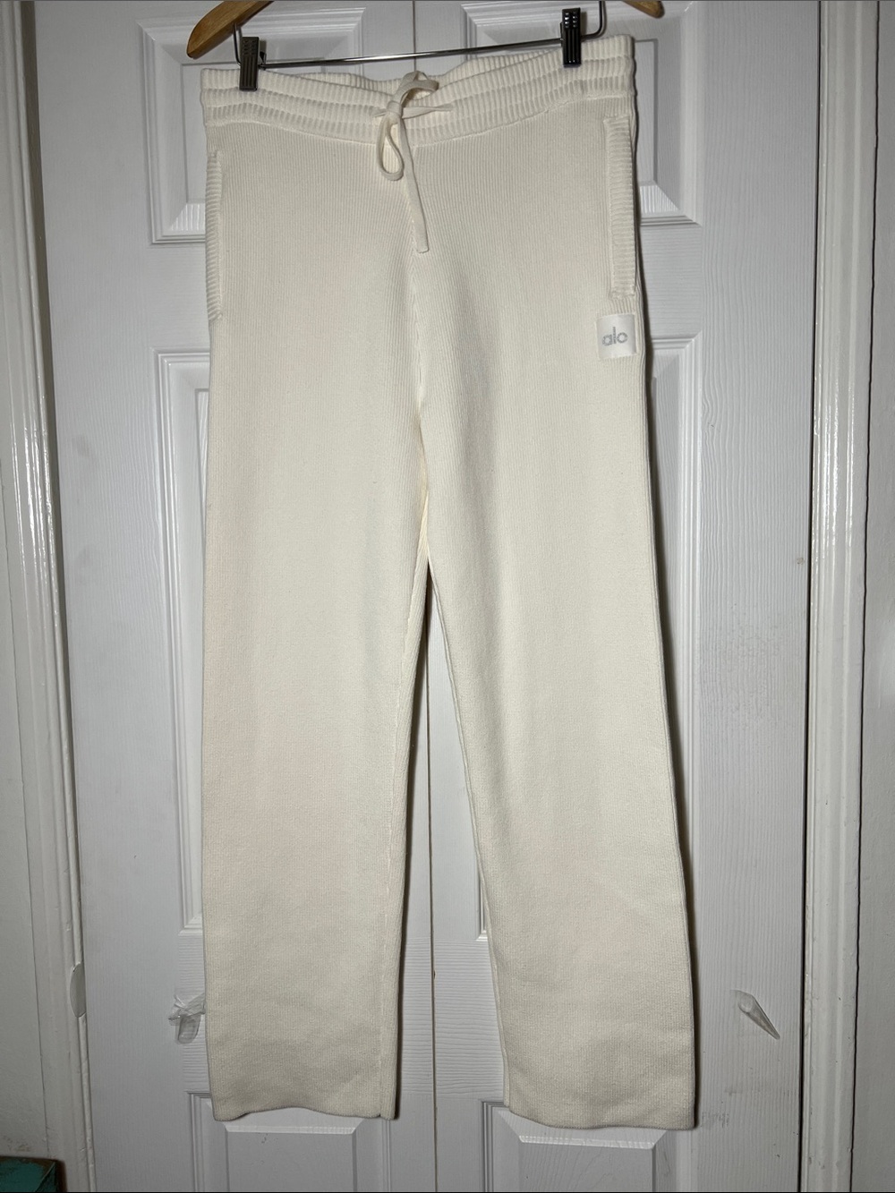 Alo Yoga Snuggle Up Sweater Pant Women’s Medium